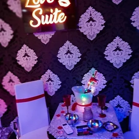 Love Suite * נאפולי